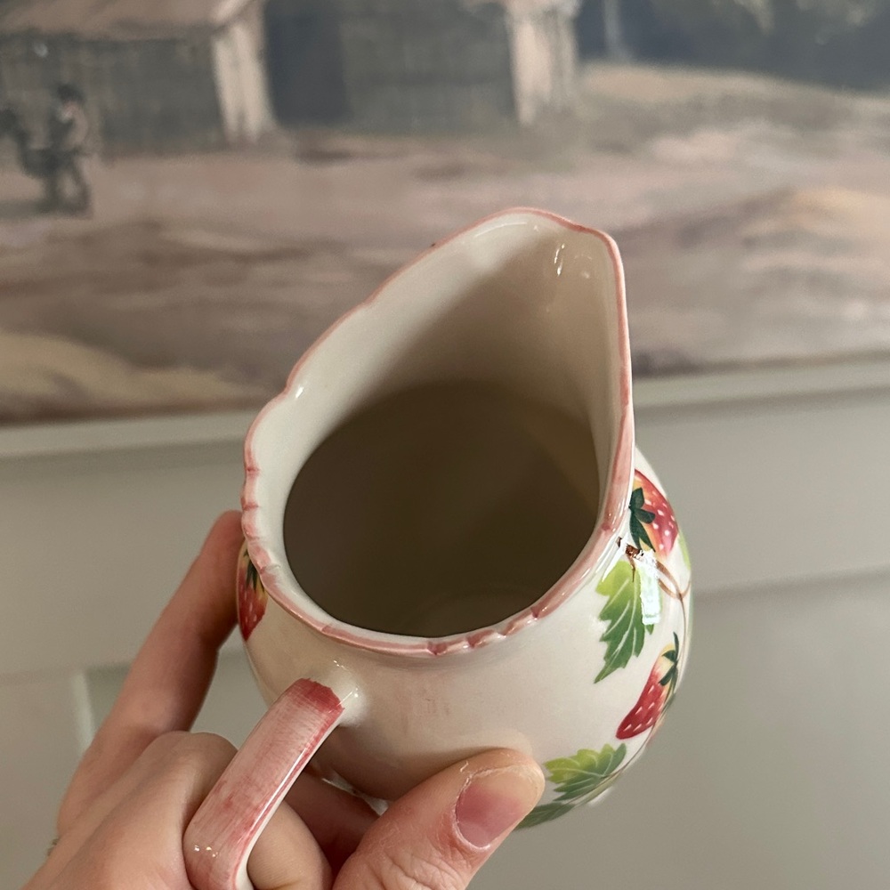 Strawberry Ceramic Sugar and Creamer Set approx. 4 1/2” tall 3” wide - Picture 10 of 10